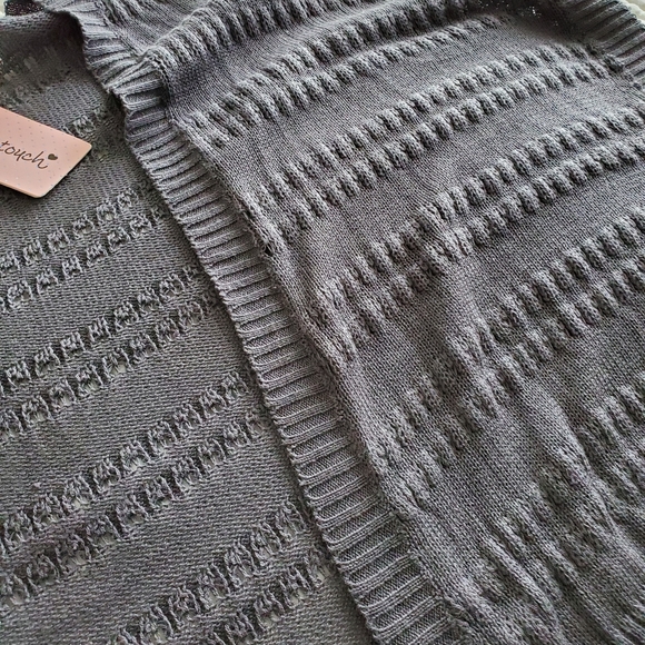 Extra Touch Light Sweater Shrug Plus Size 3X - Picture 2 of 6